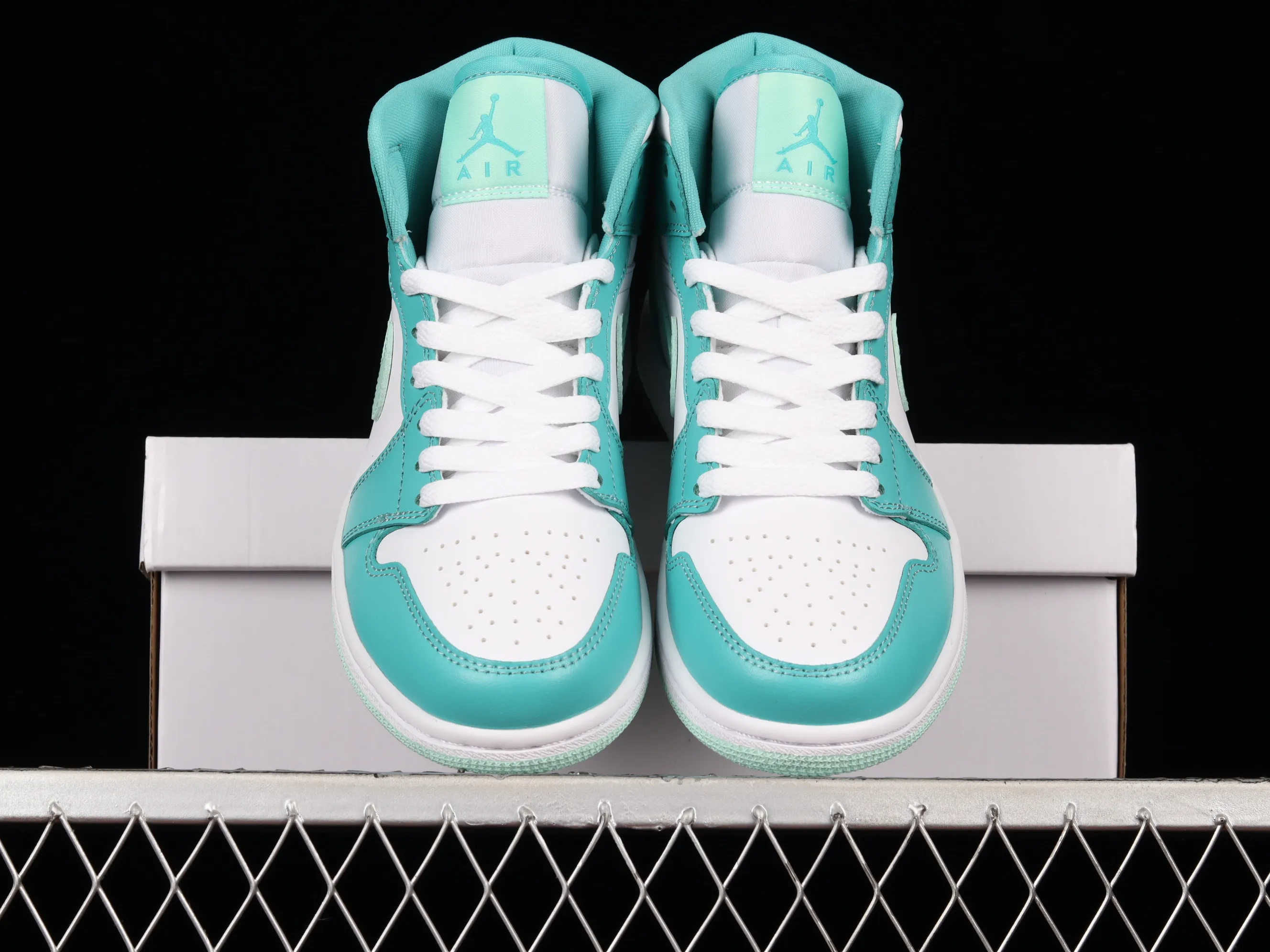 All categories Air Jordan Jordan series basketball shoes Air Jordan 1 Mid G version pure original Air Jordan 1 Mid SE "Marine Green" AJ1 Joe 1 white cyan Chinese basketball shoes DV2229-300